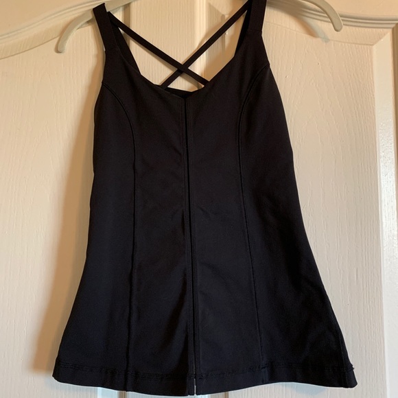Lululemon Hot to Street tank 2 strappy back - Picture 5 of 6